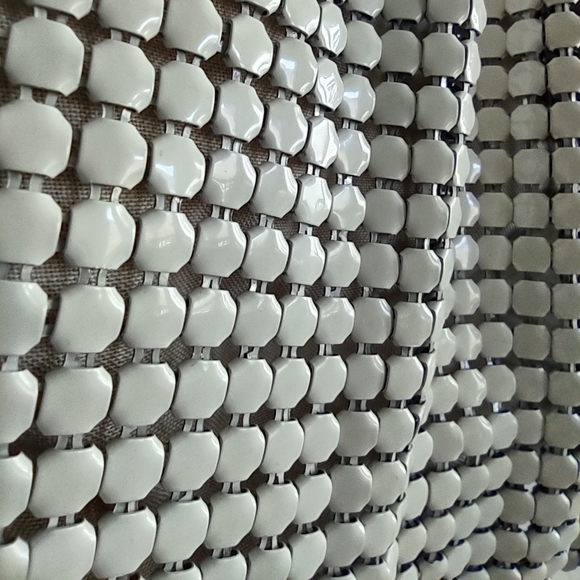 Vintage 80's White Metal Scaly Mesh Evening Clutch Handbag 12" x 7" - Picture 4 of 12